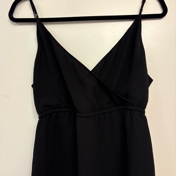 Aritzia Babaton Black V-neck Warren Cami - Picture 7 of 7